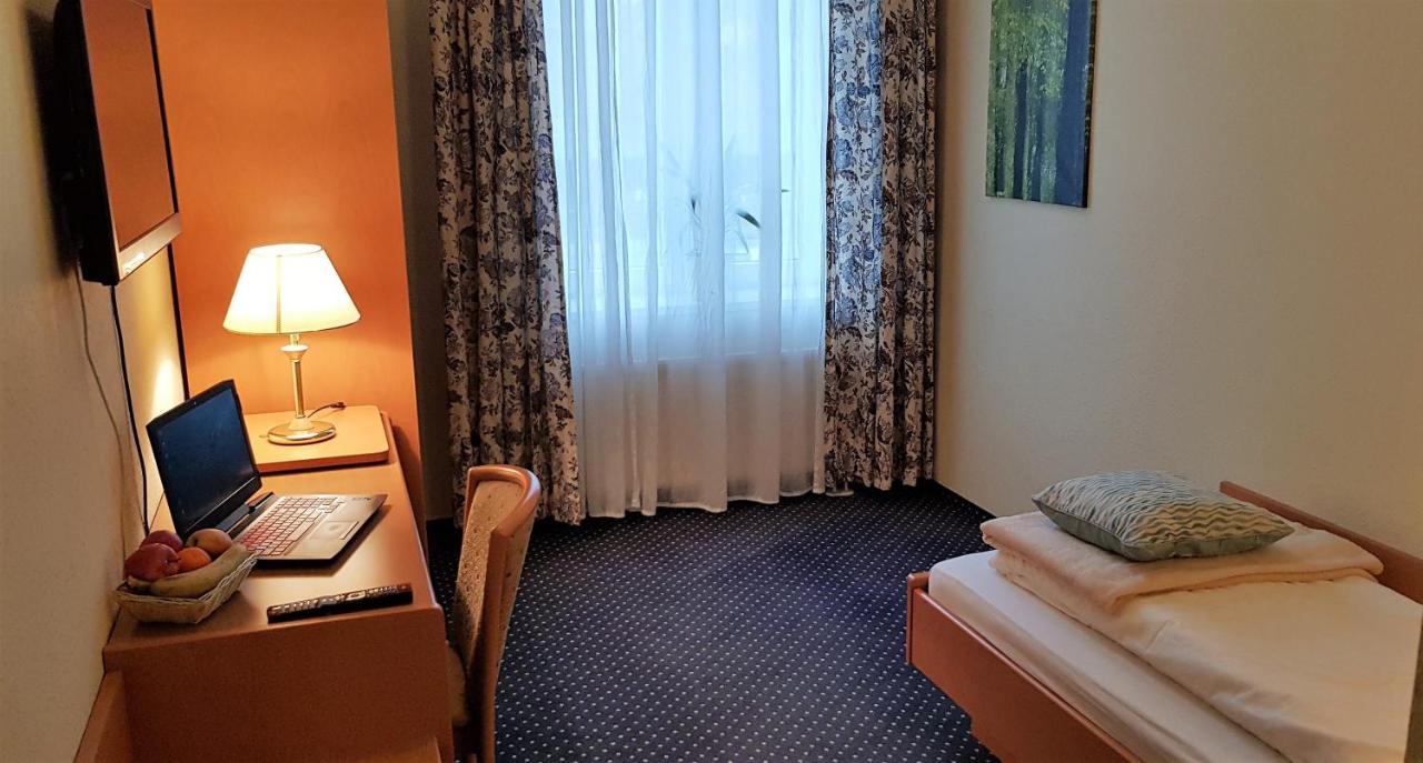 Hotel Altberesinchen Frankfurt  Extérieur photo