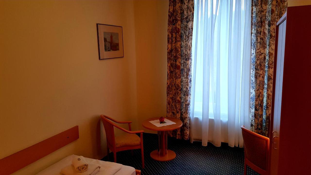 Hotel Altberesinchen Frankfurt  Extérieur photo